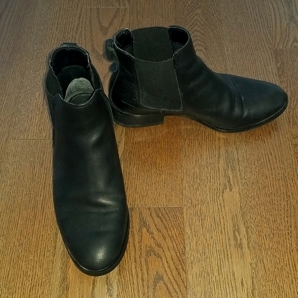 Aldo Leather Chelsea Boots - Picture 2 of 7